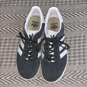 Gray Adidas Gazelle Tennis Shoes